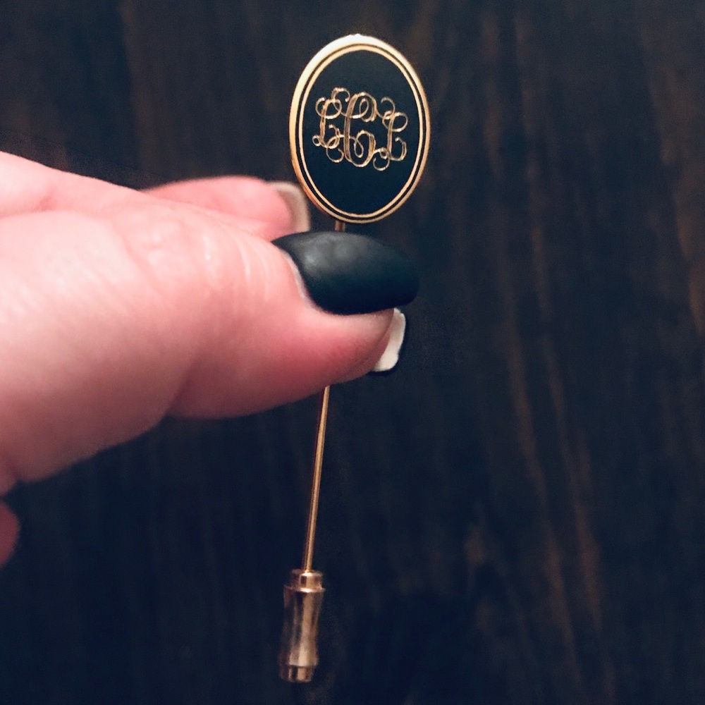 VTG, Gold /Black Monogram Initial Pin “LCL” Unisex
